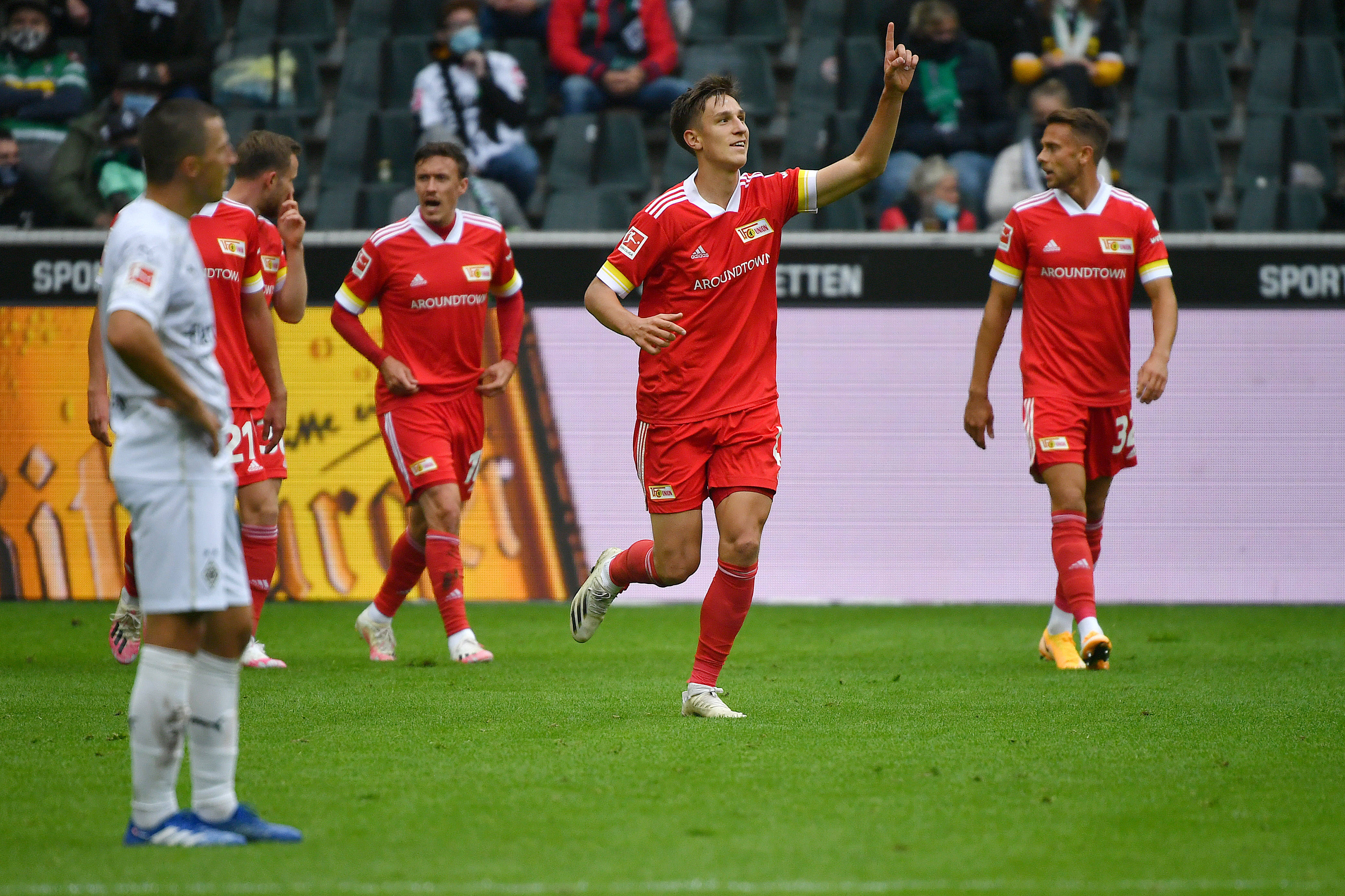 乐鱼体育网站入口-赛前德甲焦点战；金州勇士止住颓势；震撼外界；细节决定成败